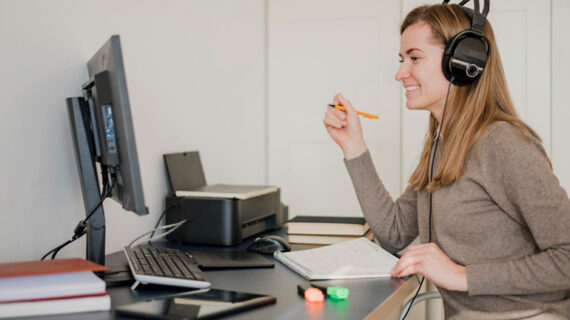 cherrful woman working